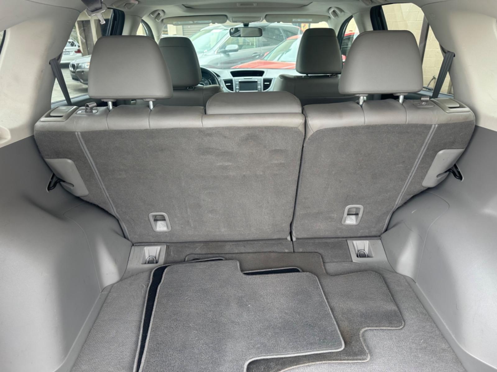 2012 Gray /Gray Honda CR-V LEATHER (2HKRM3H74CH) with an 4 Cylinder engine, Automatic transmission, located at 30 S. Berkeley Avenue, Pasadena, CA, 91107, (626) 248-7567, 34.145447, -118.109398 - Photo #7